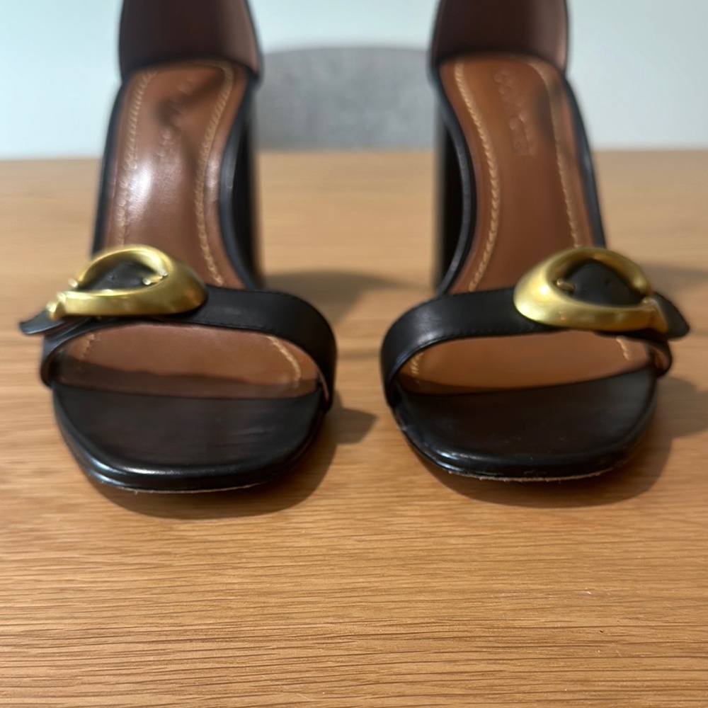 Coach Maya Sandal - Picture 2 of 12